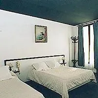 Avenir Hotel Montmartre Paris 2*,
