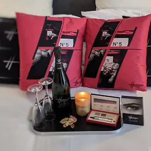 Апартаменты Residences Harcourt - Ile Saint Louis -, Париж