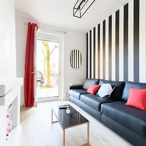 Daumier - New 2 Bdrs Flat Near La Seine París