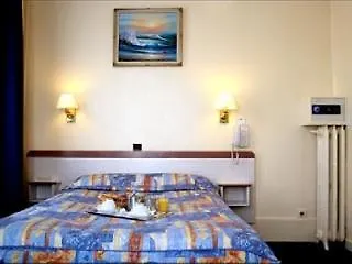 **  Avenir Hotel Montmartre Párizs Franciaország