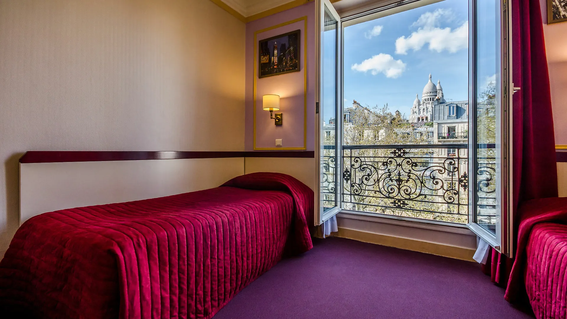**  Avenir Hotel Montmartre Párizs Franciaország