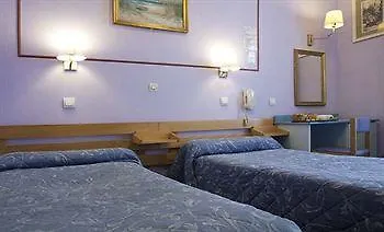 Avenir Hotel Montmartre Paris 2*,